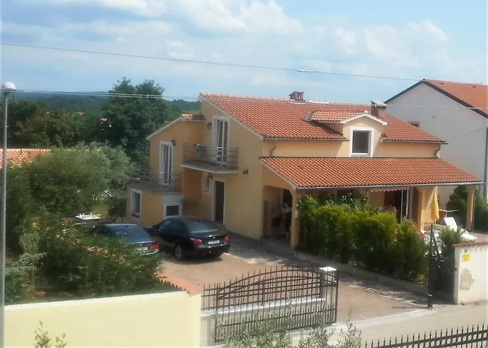 Villa Ana